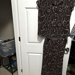 Size 14 Liz Claiborne Blouse & Skirt